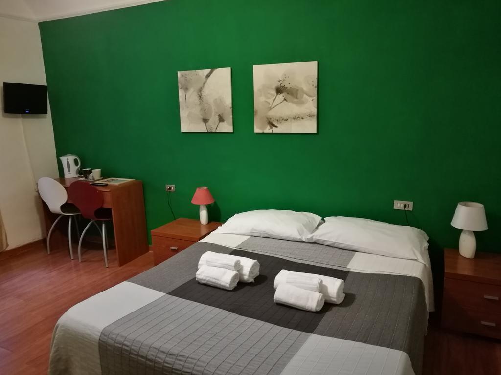 Ares Rooms โรม ภายนอก รูปภาพ
