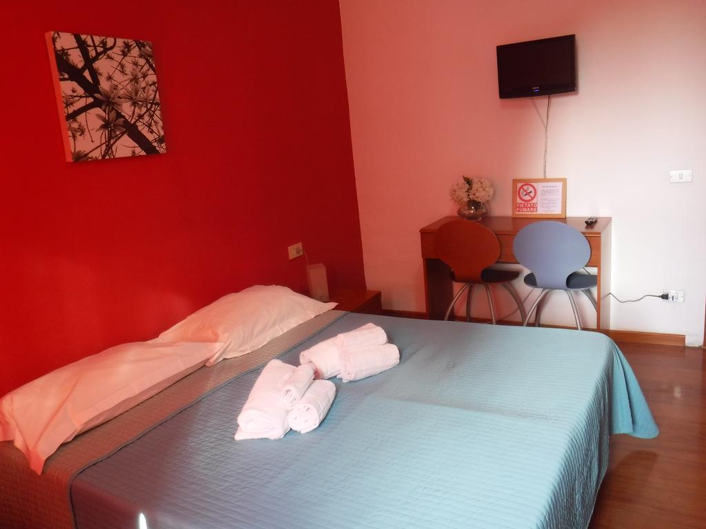 Ares Rooms โรม ห้อง รูปภาพ
