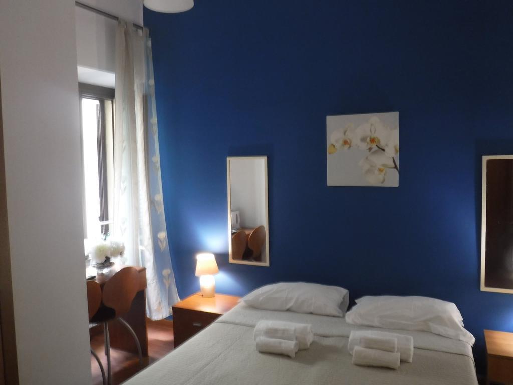 Ares Rooms โรม ห้อง รูปภาพ